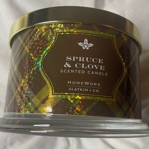 Spruce & Clove Candle - Elegant Brown